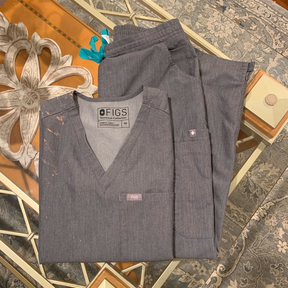 Figs Scrub set